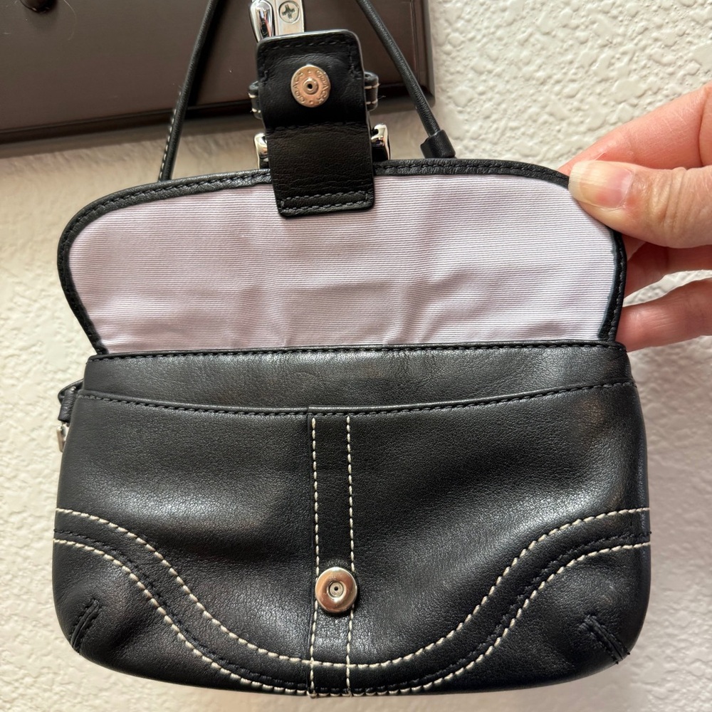 Vintage COACH Black Leather Women's Bag - Picture 7 of 9